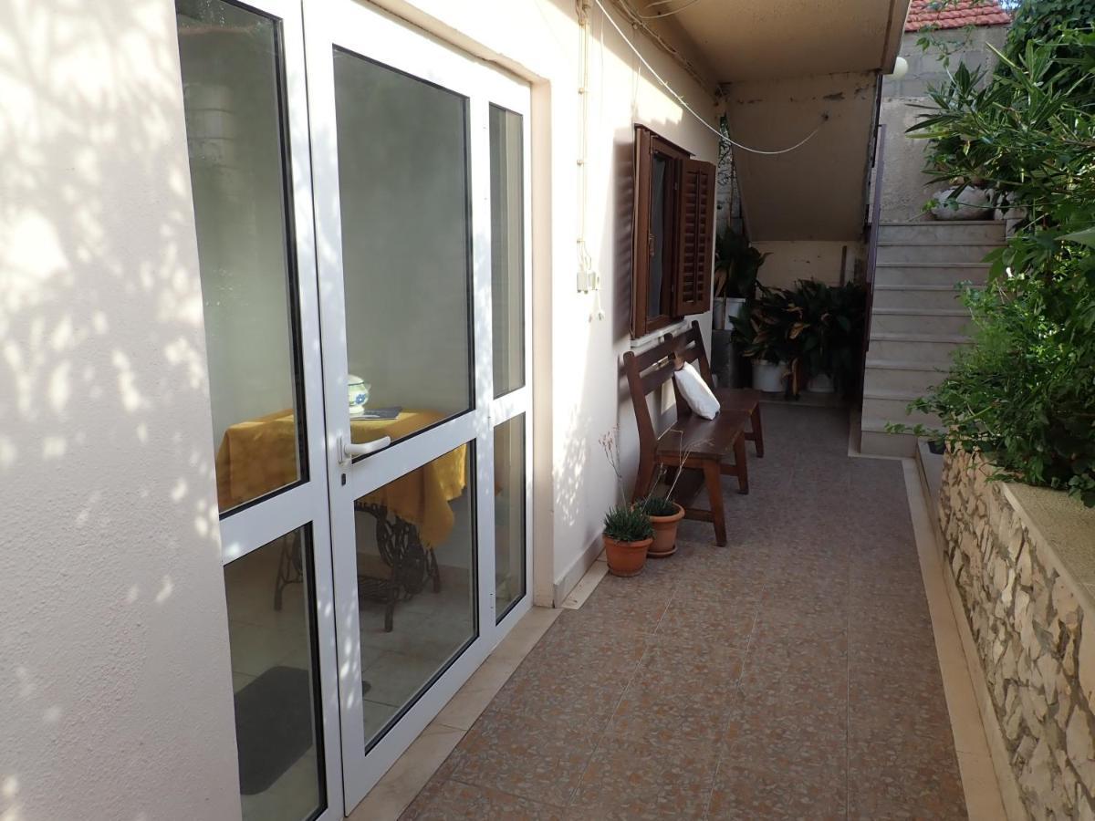 Katja Beach Apartment Račišće Buitenkant foto