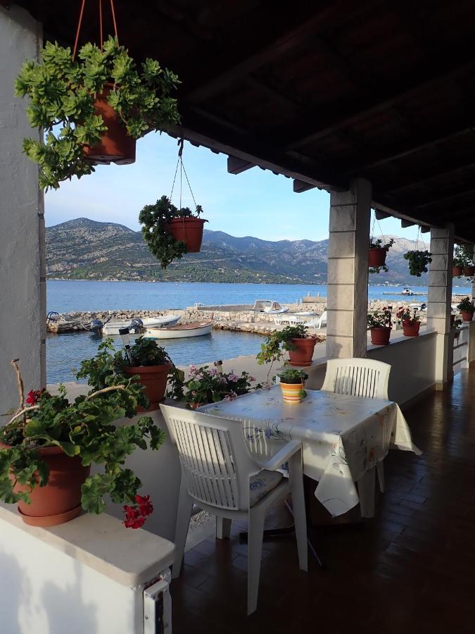 Katja Beach Apartment Račišće Buitenkant foto