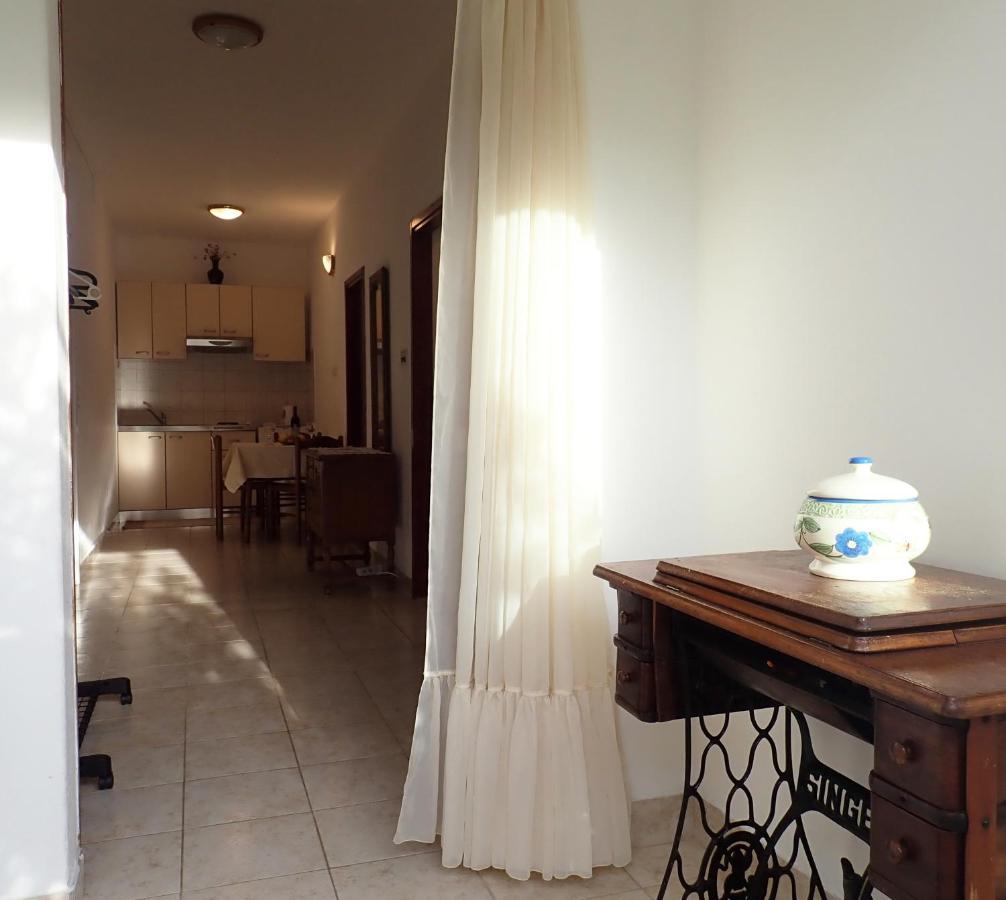 Katja Beach Apartment Račišće Buitenkant foto