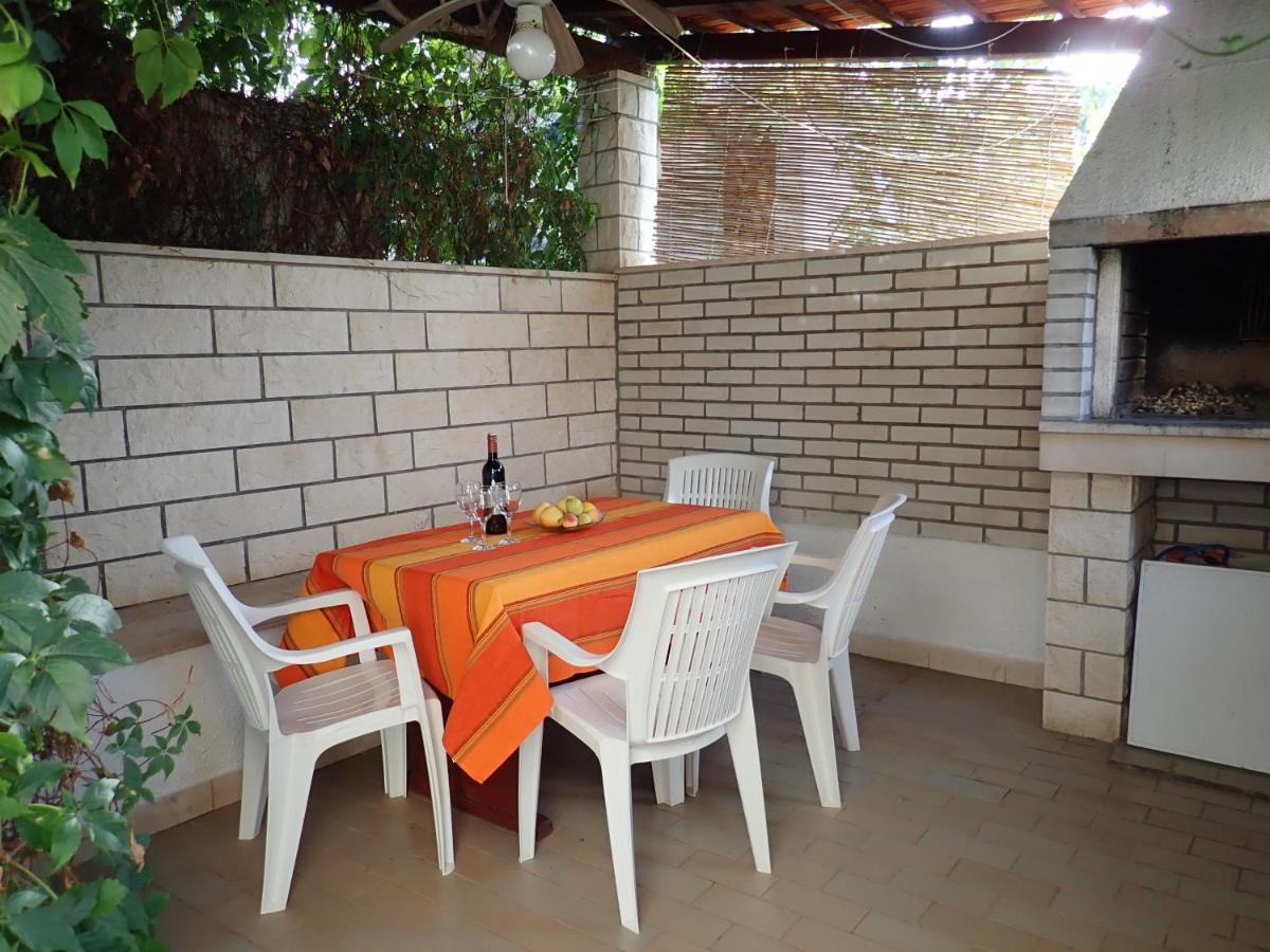 Katja Beach Apartment Račišće Buitenkant foto