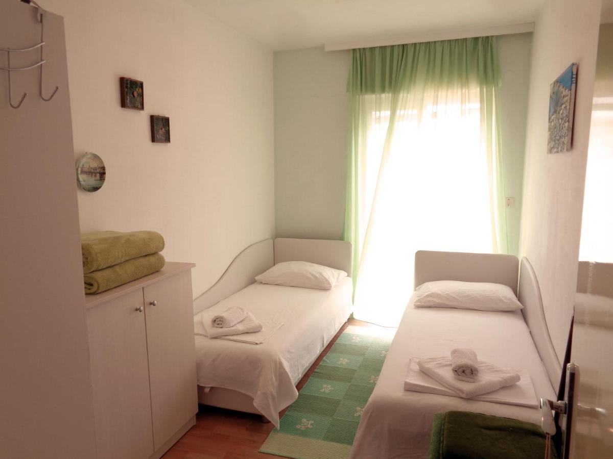 Katja Beach Apartment Račišće Buitenkant foto